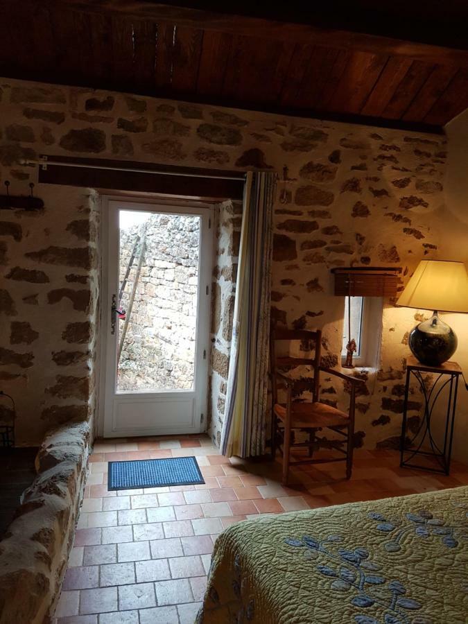 Bed and Breakfast La Terrasse De Peyre Comprégnac Esterno foto