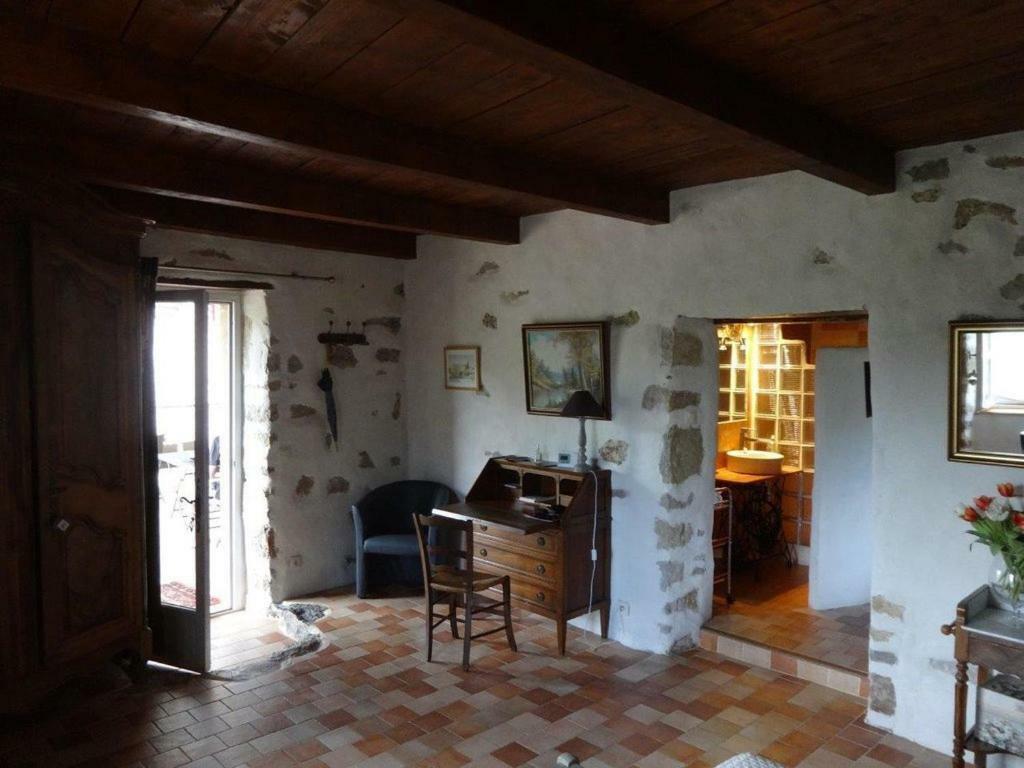 Bed and Breakfast La Terrasse De Peyre Comprégnac Esterno foto