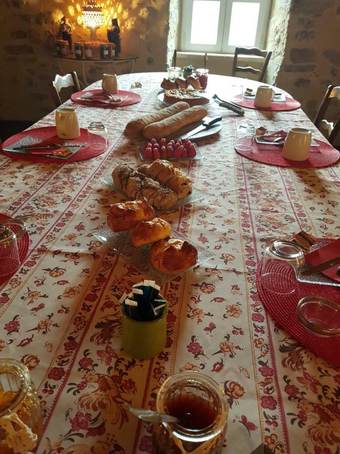 Bed and Breakfast La Terrasse De Peyre Comprégnac Esterno foto