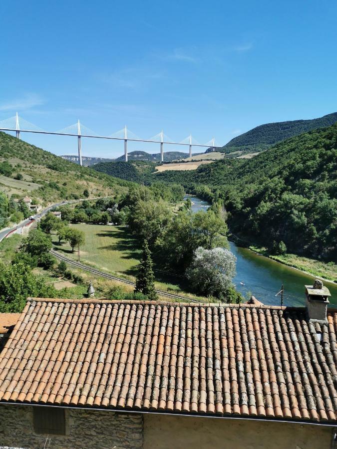 Bed and Breakfast La Terrasse De Peyre Comprégnac Esterno foto